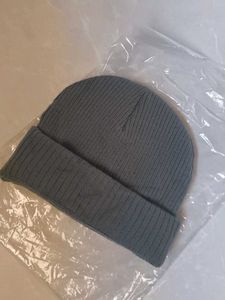 Combo jeans+ tshirt+ warmer+ beanie