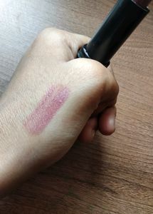 2 Lipstick Shades