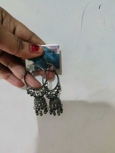 Assorted Fashion Jewelry &amp; Hair Clips Set