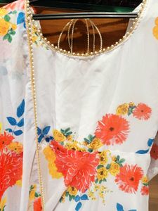White Floral one pc  with dupatta xxl