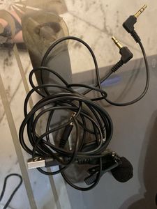 FD FM-40/RX Wireless Microphone System