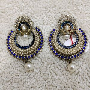 Pearl earings