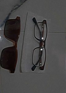 completelynew lenskart flip in brown colour
