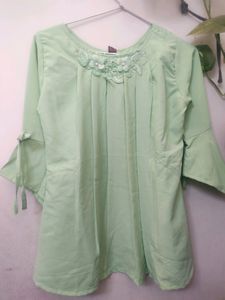 Tops & Tunics