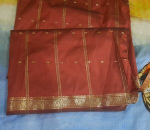 Elegant Maroon Saree with Gold Border