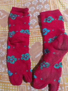 Red Floral Toe Socks