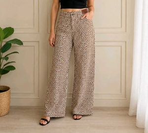 Brown &amp; White Geometric Wide-Leg Pants &amp; Free Gift