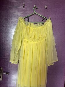 Chic Yellow Off-Shoulder Tulle Dress