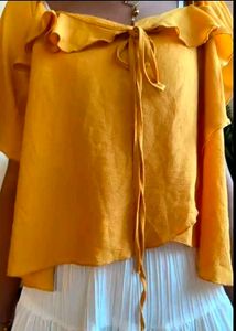 🌟Pretty mustard beach top 💛🌟