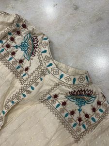 Embroidered Tiered Kurta