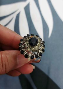 Exquisite Black Stone Embellished Brooch