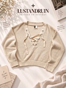 CREAM LACE-UP V-NECK KNIT TOP