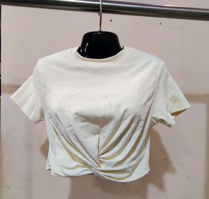 Chic Twisted Crop Top