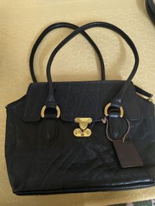 Black leather Bag From Hidesign