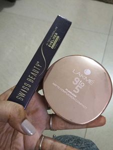 Swiss Beauty Eyeliner & Lakme Compact