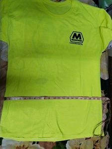 Neon Green Graphic Tee condition good 👍🏻
