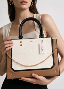 Chic ALDO Handbag - Versatile &amp; Stylish