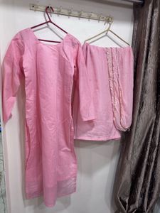 Beautiful Pink Embroidered Kurta Set