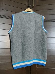 Monte Carlo Men's Argyle V-Neck Sweater Vest