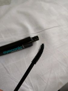 Lakme Eyeconic Curling Mascara