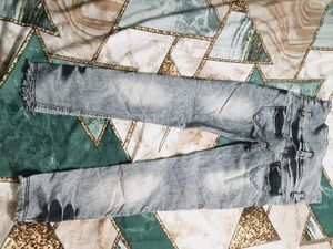 Stylish Grey Washed Jeans