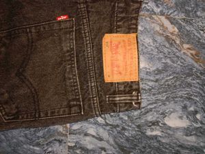 Levi's 565 Loose Fit Jeans