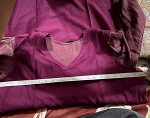 Maroon Kurta Set with Embroidered Floral Accents