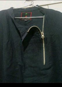 Stylish Black Kurta with Zipper Detail