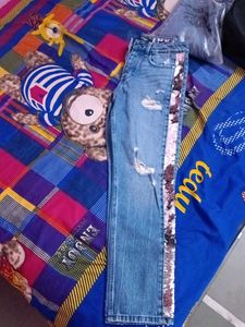 Distressed Jeans with Sequins