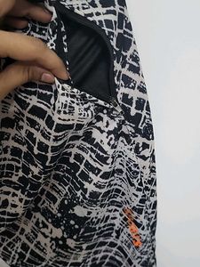 Stylish Black &amp; White Printed Palazzos