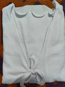 Chic White Cropped Cardigan