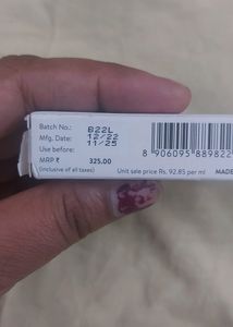My Glamm LIT Glossy Liquid EyeLiner....24 Ht Stay...waterproof And Smudge Proof