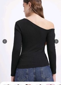 Black One-Shoulder Long Sleeve Top