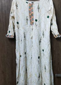 Elegant White anarkali with freebie