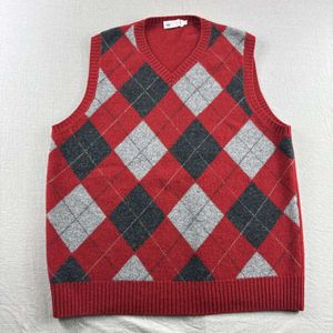 Argyle Knit Vest - Classic Style