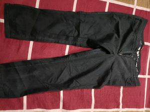 Cantabil Women Knee Length Trouser