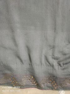 Dola Silk Saree With Stones At The Border