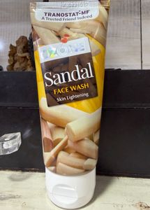 Ozone Sandal Face Wash for Skin Lightening