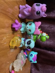 Assorted Toy Figures Bundle of 8