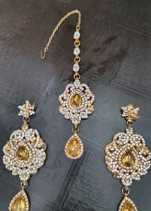 Stunning Gold Maang Tikka &amp; Earring Set