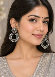 Set of 3 Fashion Earrings ✨