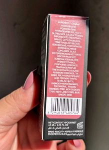 Huda Beauty filter blush strawberry cream