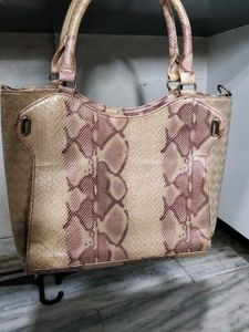 Stylish Snakeskin Tote Bag