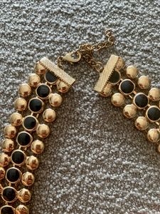 Neckpiece With gift box