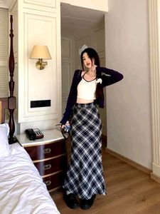 ✨y2k long japanese skirt ✨