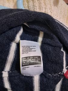 Levi's Top
