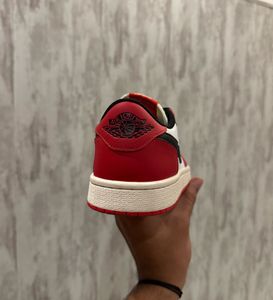 Air Jordan 1 Retro Low Og Chicago
