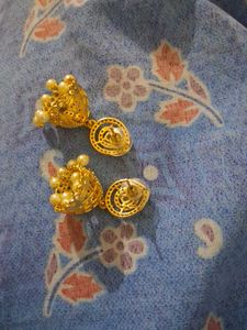 Elegant Gold Pearl Stud Earrings