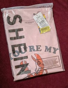Friends 'She's My Lobster' T-Shirt