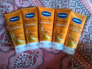 pack of 5 sunscreen SPF 50 PA+++ VASELINE